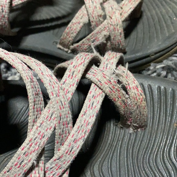 Women’s Chacos size 6 - Picture 3 of 4